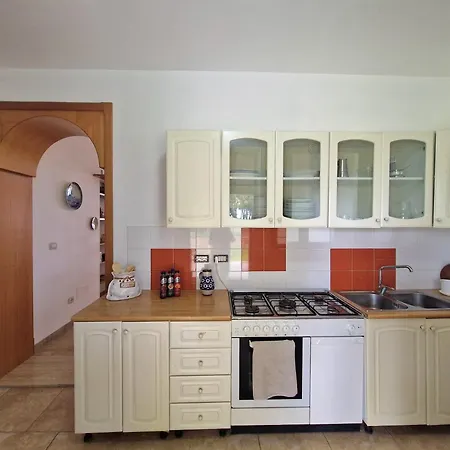Twin Tails - Sant'isidoro Bed & Breakfast
